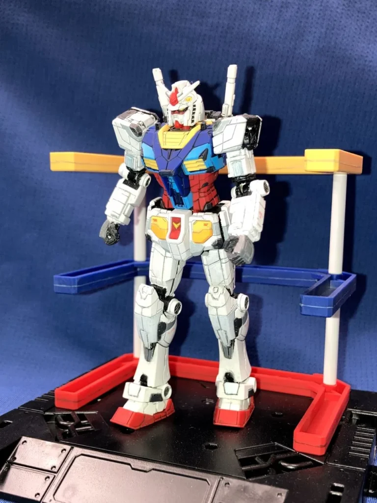 横浜ガンダム200分の1スケール